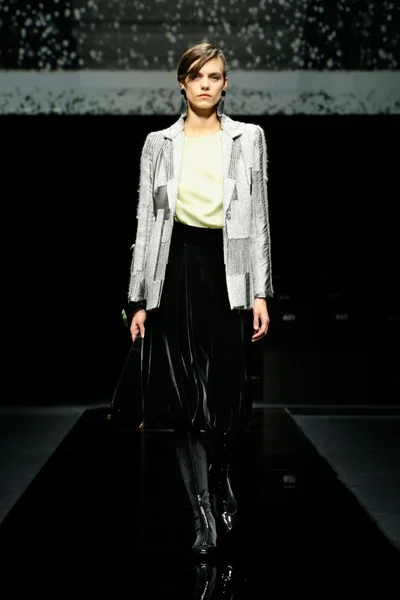 Look 35